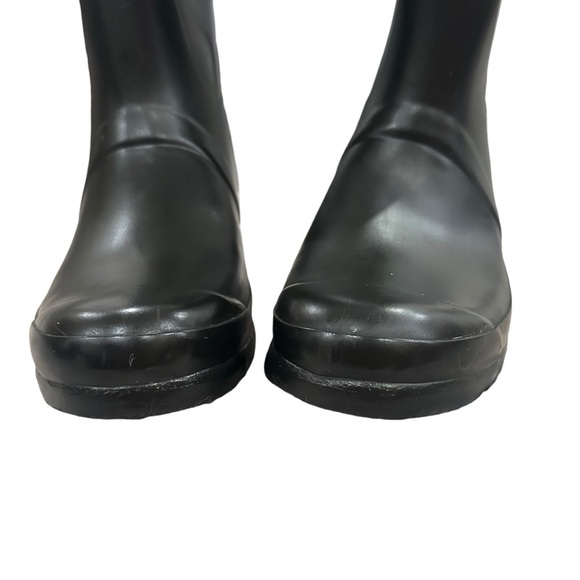 Hunter Women's Original Matte Tour Buckle Strap Rain Boots - Picture 3 of 11